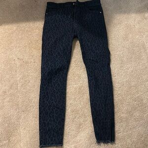 Women’s size 26 skinny jeans